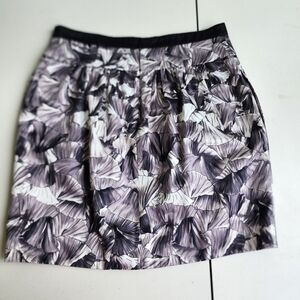 BCBG Maxazria Girls Pleated Skirt Girl's Satin Black Gray Short Floral Lined 10